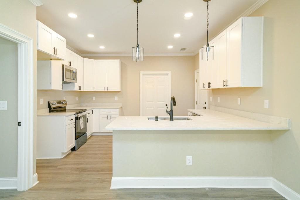 3 bedroom, 2 bathroom, 2,154 sq ft single family residence for sale at 5342 Monarch Drive, Gainesville, GA 30506 — photo 5