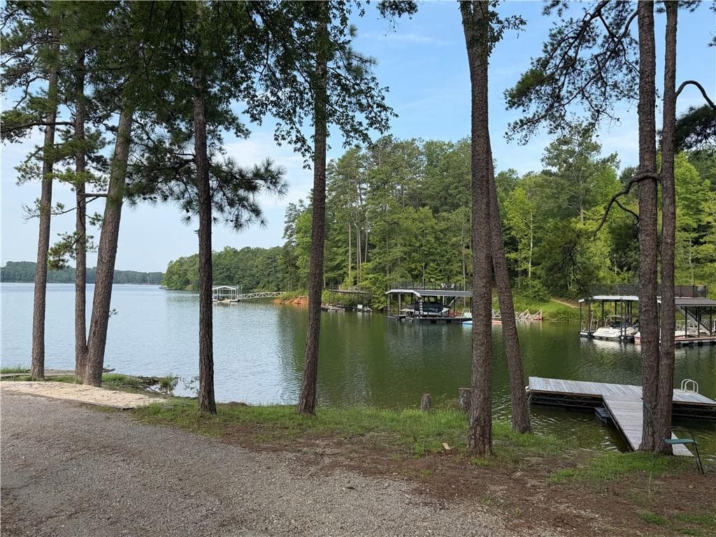 4 bedroom, 4 bathroom, 3,000 sq ft single family residence for sale at 1 Colonial Club Drive, Acworth, GA 30102 — photo 6