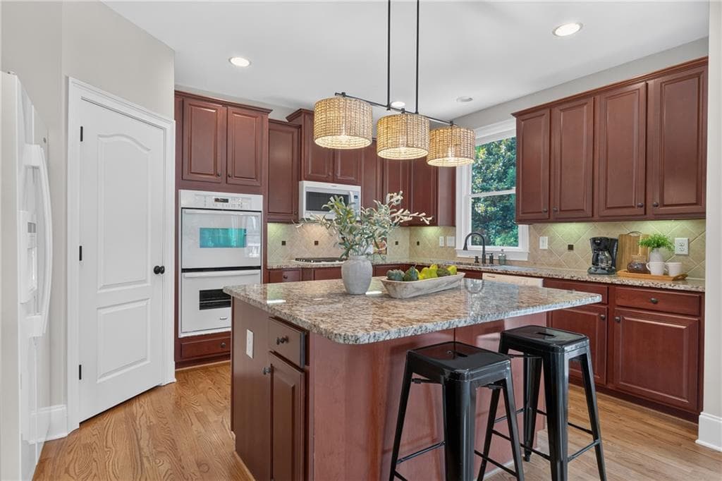 5 bedroom, 4 bathroom, 2,852 sq ft single family residence under contract at 4715 Westgate Drive, Cumming, GA 30040 — photo 7