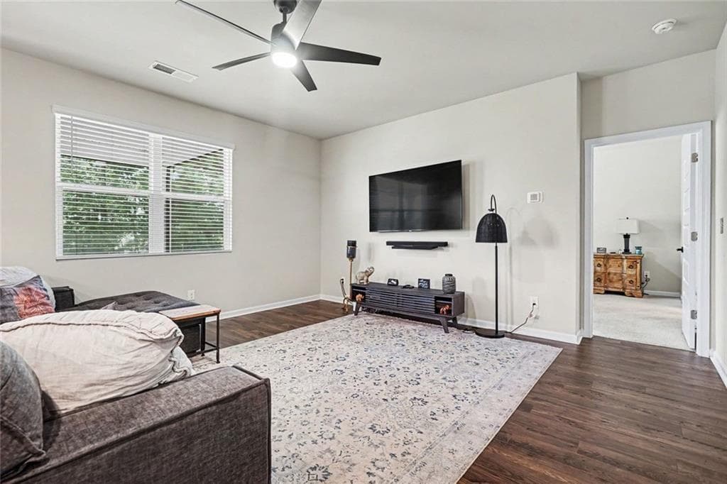 5 bedroom, 4 bathroom, 2,739 sq ft single family residence for sale at 351 Pepin Court, Hoschton, GA 30548 — photo 4