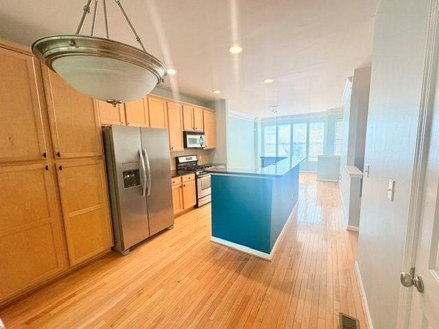 1 bedroom, 2 bathroom townhouse for rent at 1073 Park Row North, Atlanta, GA 30312 for $2,150 a month — photo 3