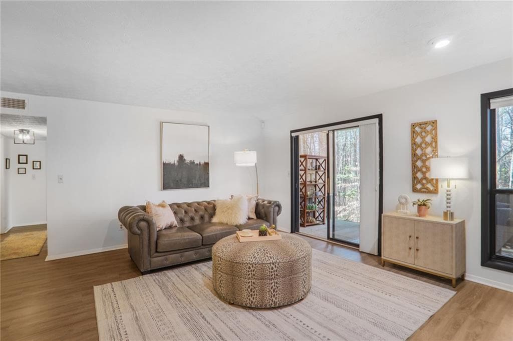2 bedroom, 2 bathroom, 1,216 sq ft condominium for sale at 210 Woodcliff Drive, Atlanta, GA 30350 — photo 2