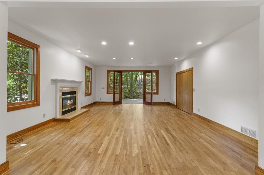 4 bedroom, 3 bathroom, 3,764 sq ft single family residence for sale at 3886 Harts Mill Lane, Brookhaven, GA 30319 — photo 7