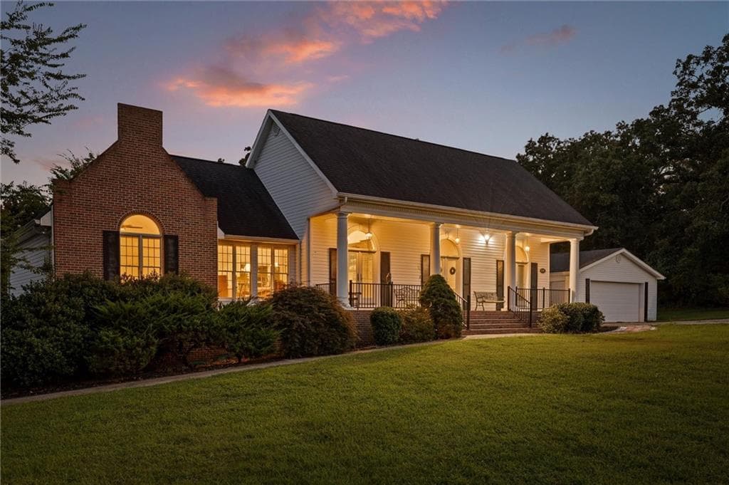 3 bedroom, 2 bathroom, 2,000 sq ft single family residence for sale at 1217 Old Bethel Road, Chickamauga, GA 30707 — photo 2
