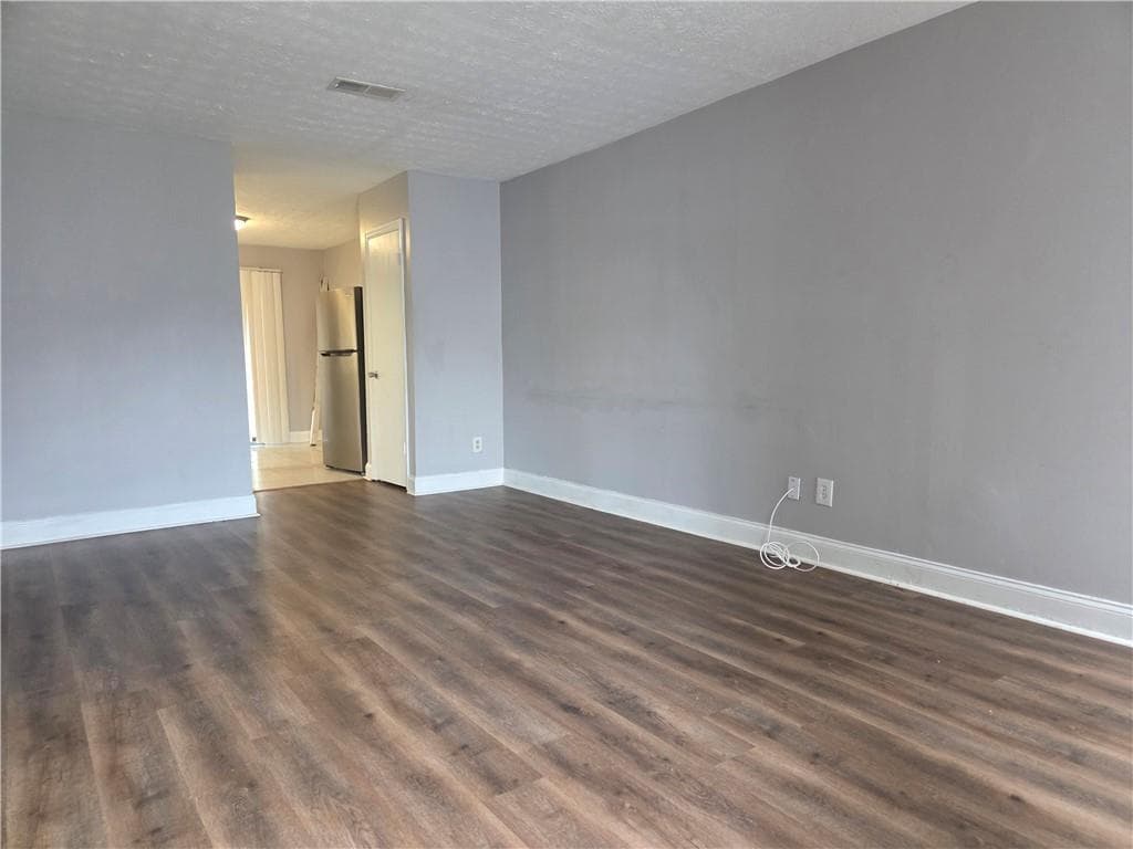 3 bedroom, 3 bathroom, 1,566 sq ft condominium for sale at 2340 Beaver Ruin Road UN25, Norcross, GA 30071 — photo 2