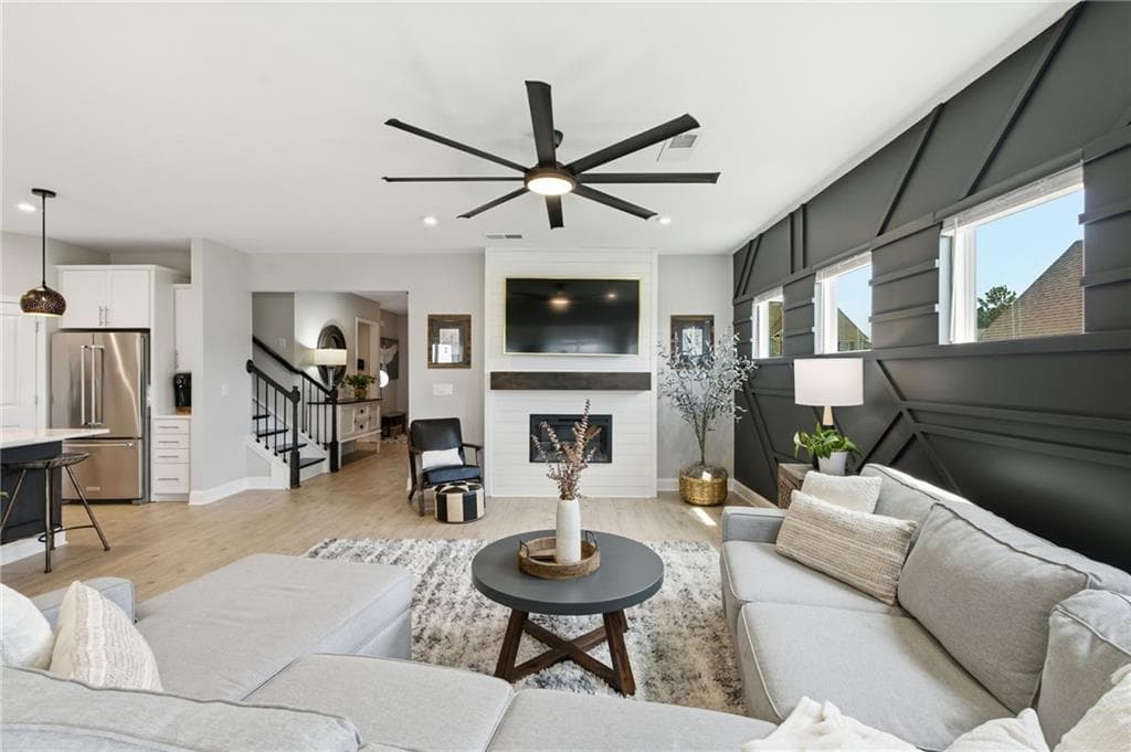 4 bedroom, 4 bathroom, 4,530 sq ft single family residence for sale at 2845 Admiral Bay Drive, Cumming, GA 30041 — photo 5