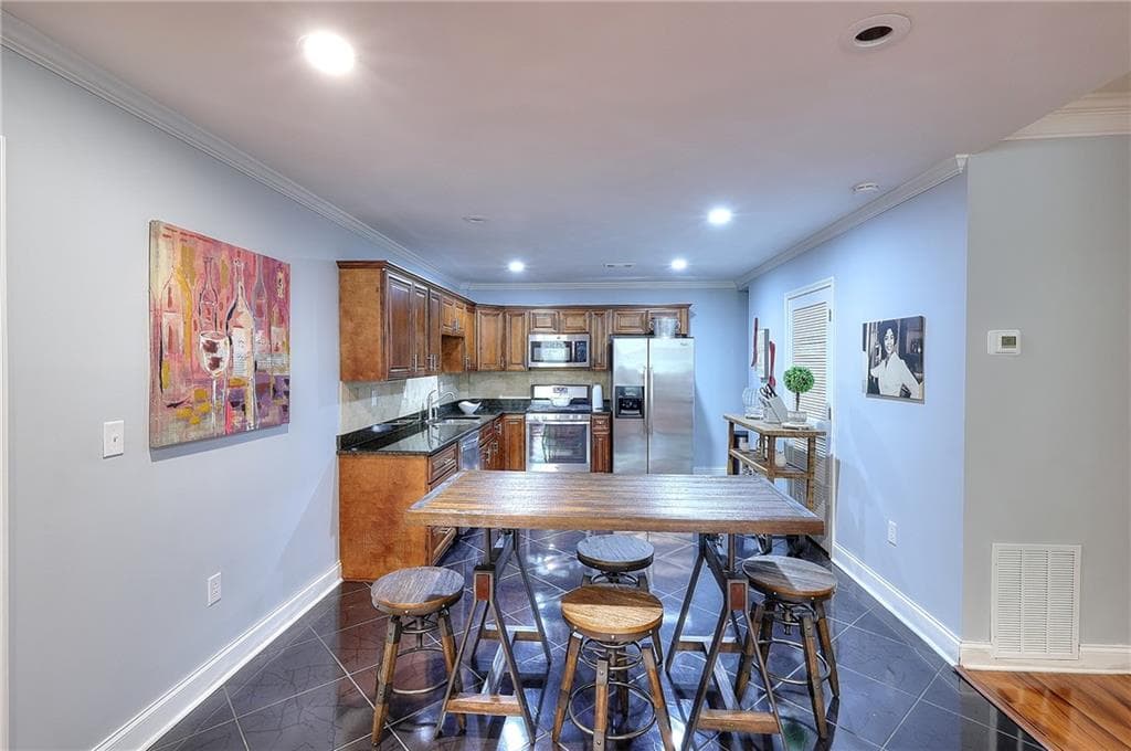 5 bedroom, 5 bathroom, 5,641 sq ft single family residence for sale at 3089 Brombley Drive, Conyers, GA 30013 — photo 7