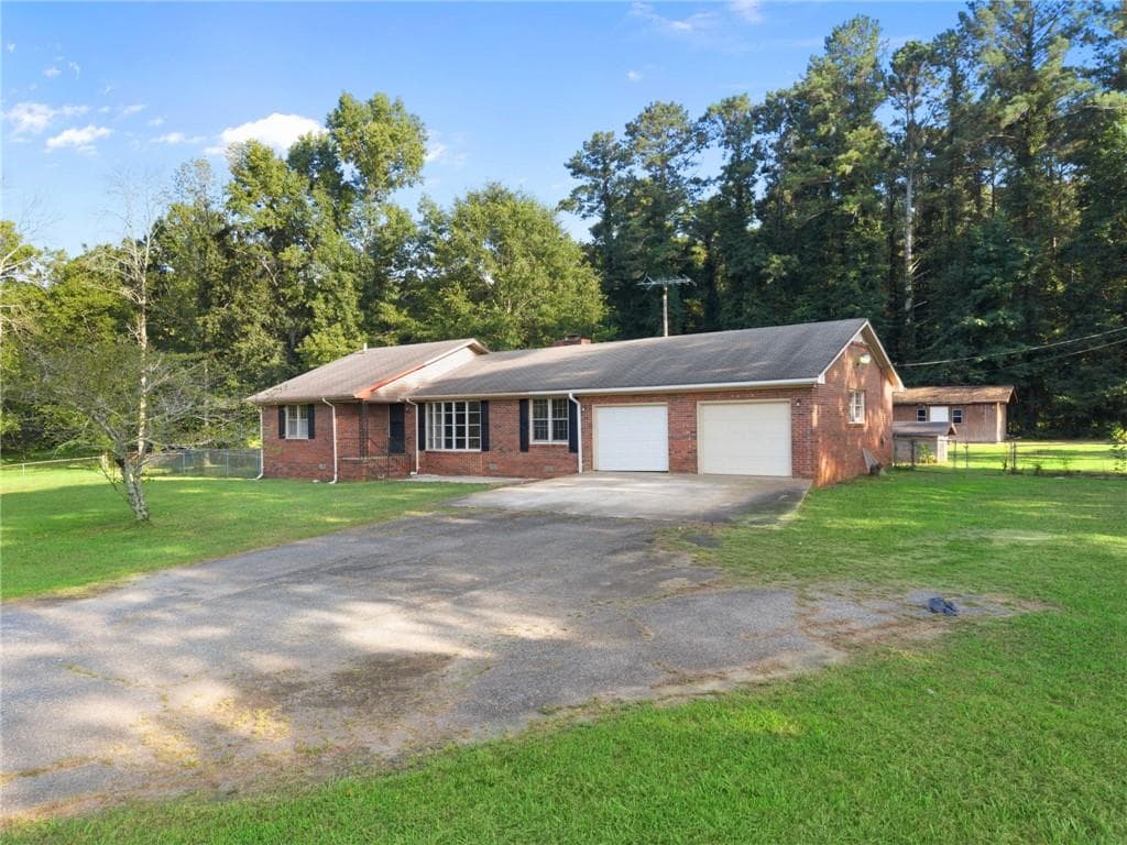 2633 Blacks Bluff Road