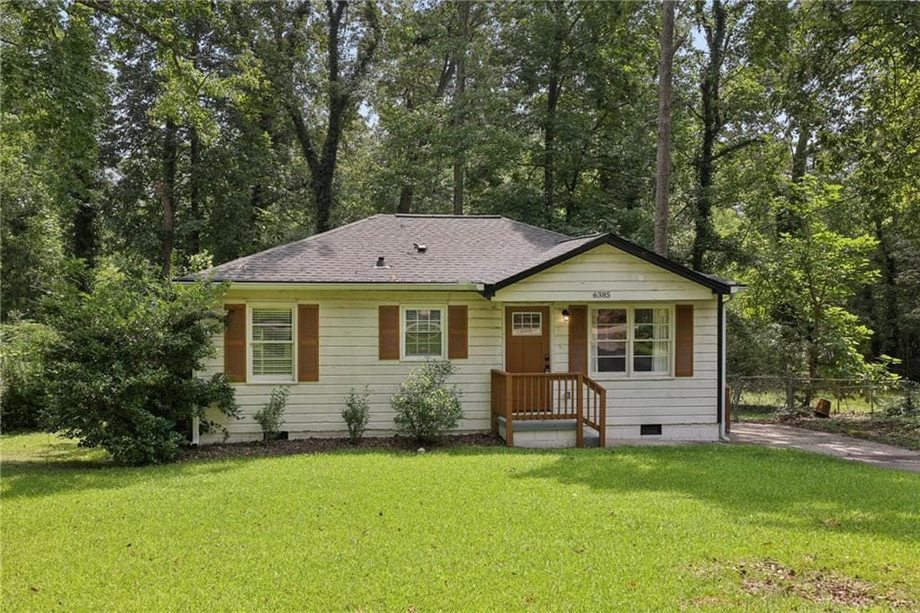 3 bedroom, 2 bathroom, 1,016 sq ft single family residence for rent at 6385 Lobelia Road, Mableton, GA 30126 for $2,200 a month — photo 1 of 20