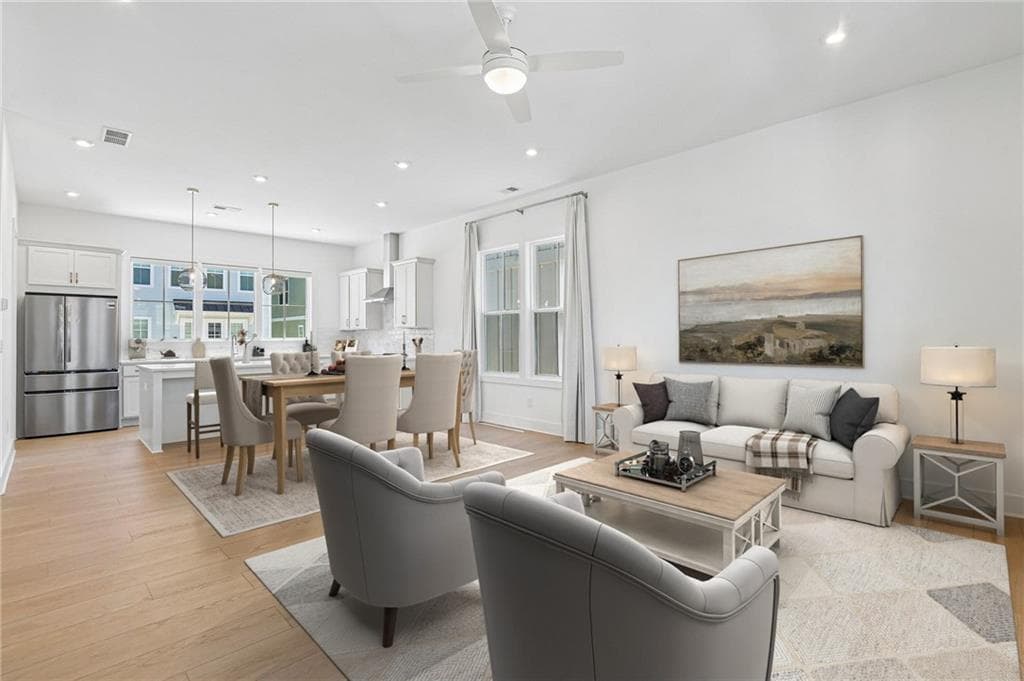 4 bedroom, 4 bathroom, 1,820 sq ft single family residence for sale at 119 Pinecone Parkway, Alpharetta, GA 30022 — photo 3