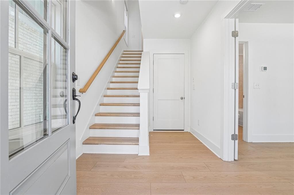 4 bedroom, 4 bathroom, 1,820 sq ft single family residence for sale at 119 Pinecone Parkway, Alpharetta, GA 30022 — photo 6