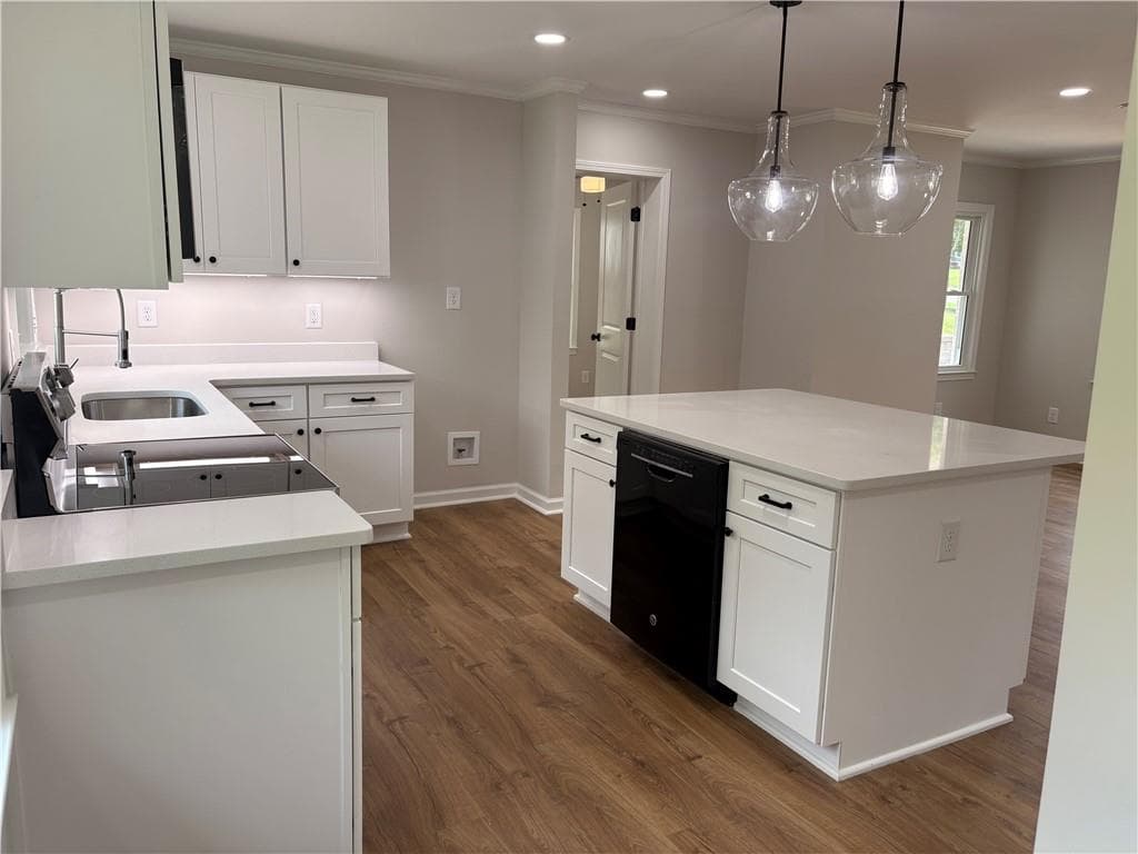 3 bedroom, 2 bathroom, 1,214 sq ft single family residence for sale at 237 S Myrtle Street, Winder, GA 30680 — photo 8
