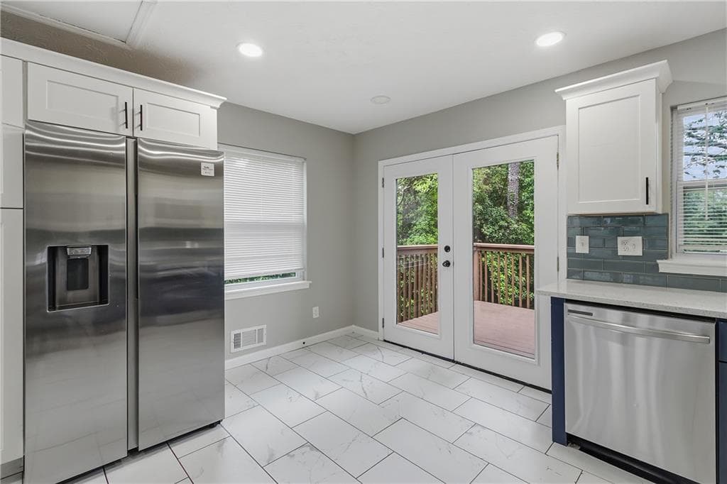 4 bedroom, 3 bathroom, 1,500 sq ft single family residence for sale at 5918 Sierra Drive, Norcross, GA 30071 — photo 4