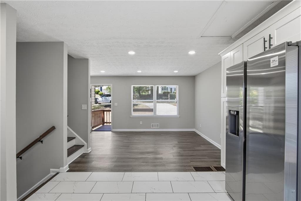 4 bedroom, 3 bathroom, 1,500 sq ft single family residence for sale at 5918 Sierra Drive, Norcross, GA 30071 — photo 6