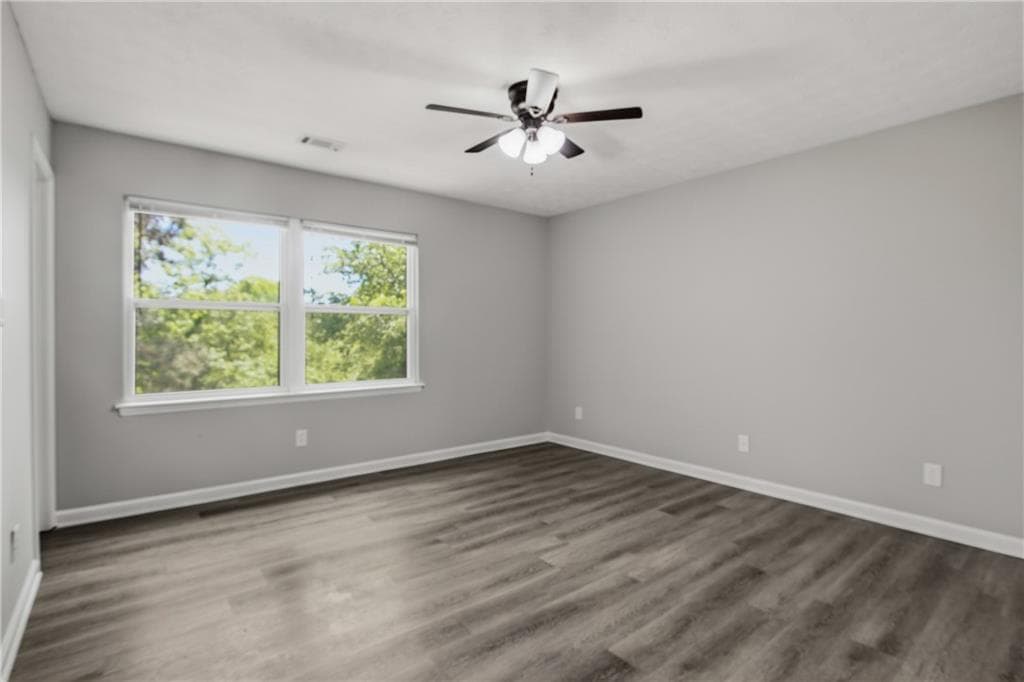 4 bedroom, 3 bathroom, 1,500 sq ft single family residence for sale at 5918 Sierra Drive, Norcross, GA 30071 — photo 10