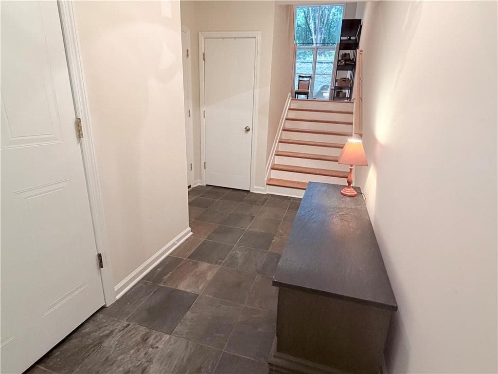 2 bedroom, 3 bathroom, 1,628 sq ft townhouse for rent at 1421 Hillpine Lane, Atlanta, GA 30306 for $3,950 a month — photo 3