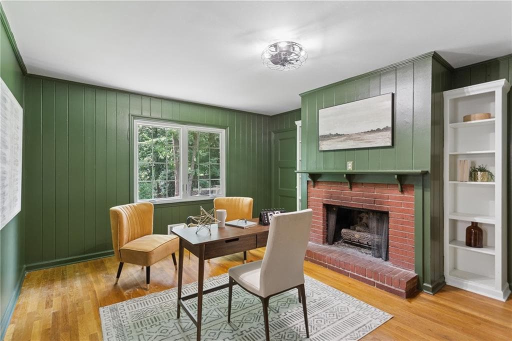 5 bedroom, 3 bathroom, 3,456 sq ft single family residence for sale at 3920 Peachtree Dunwoody Road, Atlanta, GA 30342 — photo 10