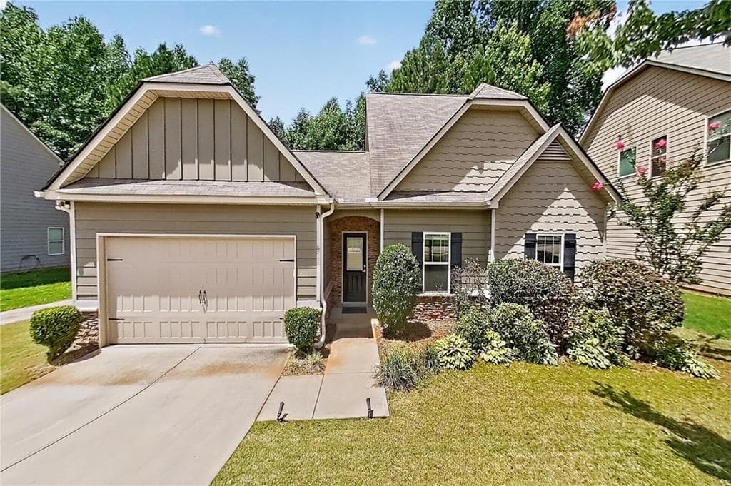 3 bedroom, 3 bathroom, 2,176 sq ft single family residence for sale at 2530 Grayton Loop, Villa Rica, GA 30180 — photo 2