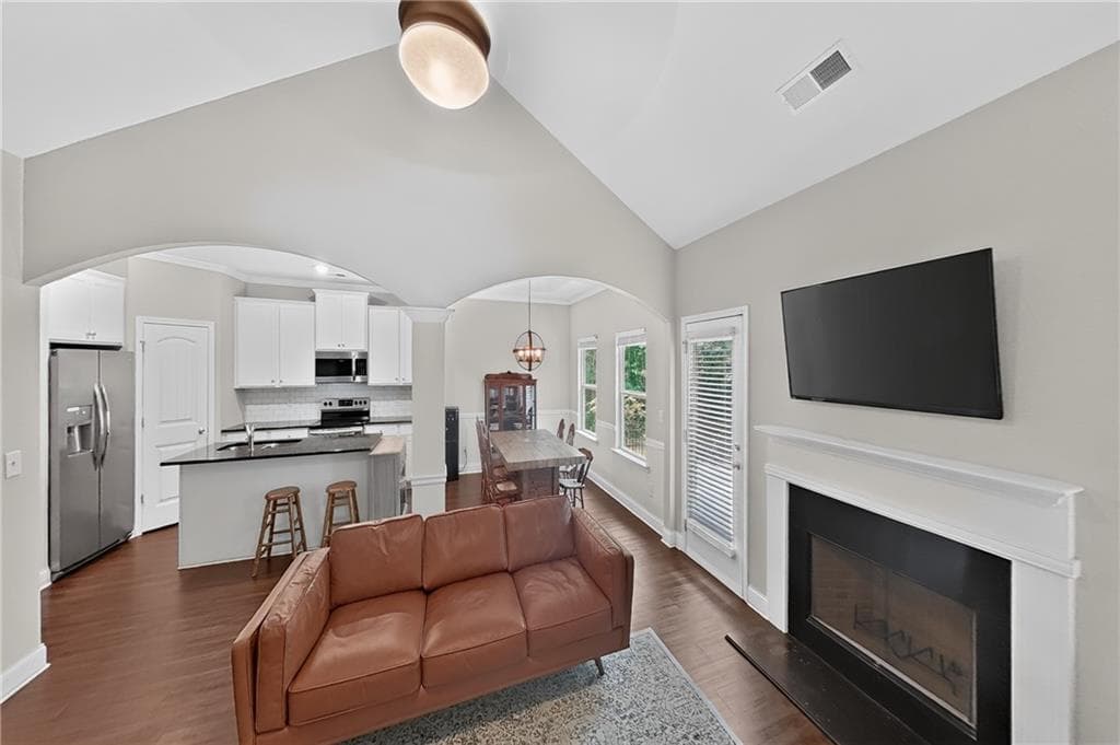 3 bedroom, 3 bathroom, 2,176 sq ft single family residence for sale at 2530 Grayton Loop, Villa Rica, GA 30180 — photo 10