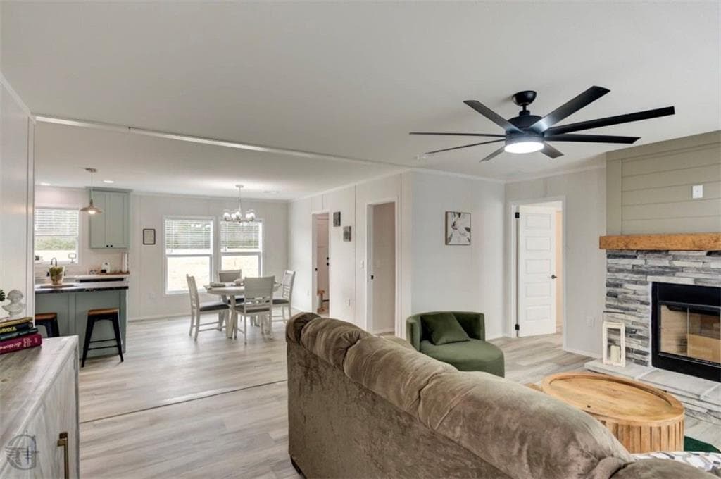 4 bedroom, 2 bathroom, 1,740 sq ft single family residence for sale at 234 Vaughn Circle, Griffin, GA 30223 — photo 2