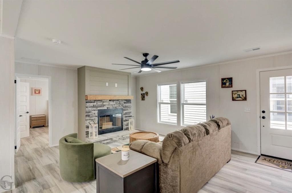 4 bedroom, 2 bathroom, 1,740 sq ft single family residence for sale at 234 Vaughn Circle, Griffin, GA 30223 — photo 3
