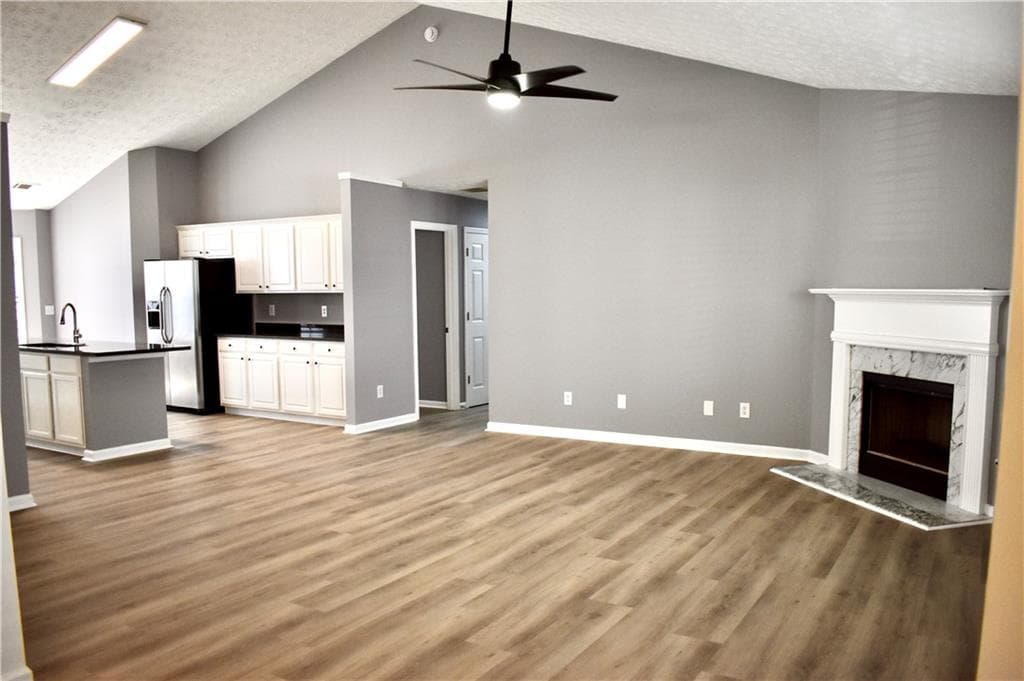 3 bedroom, 2 bathroom, 1,834 sq ft single family residence for sale at 260 Hulan Way, Lawrenceville, GA 30044 — photo 5