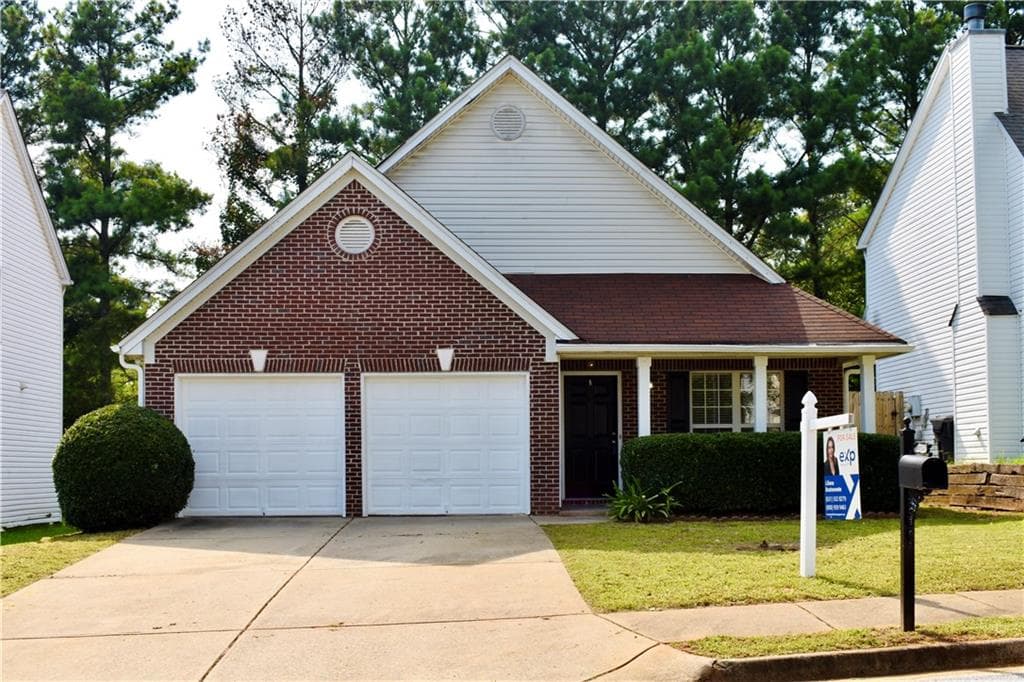 3 bedroom, 2 bathroom, 1,834 sq ft single family residence for sale at 260 Hulan Way, Lawrenceville, GA 30044 — photo 1 of 25