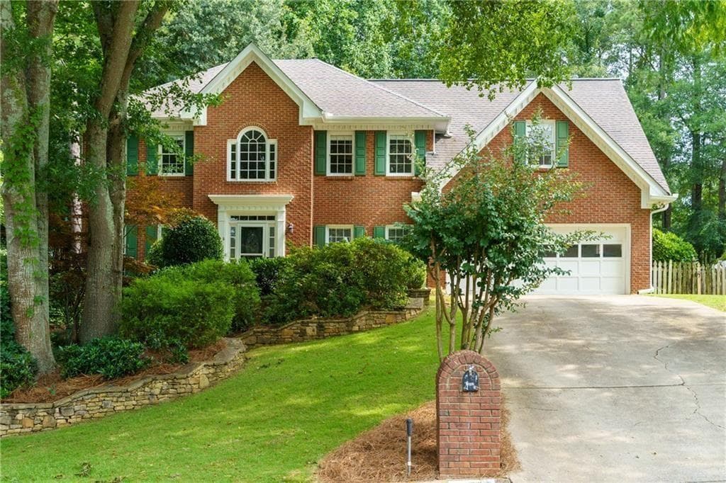 5 bedroom, 3 bathroom, 3,089 sq ft single family residence for sale at 10785 Tuxford Drive, Alpharetta, GA 30022