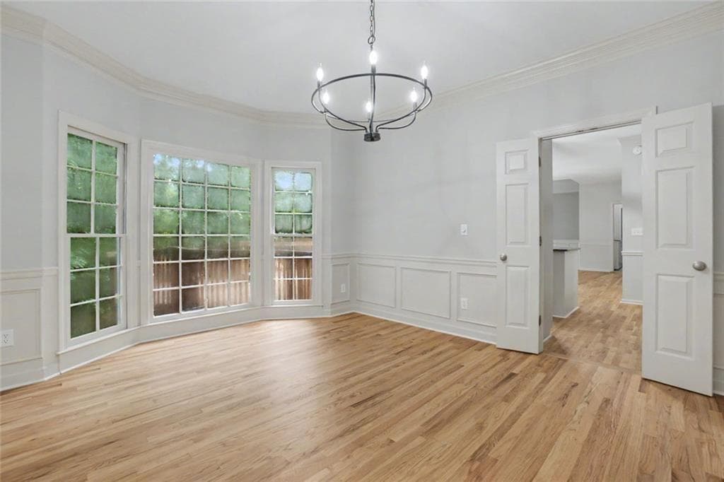 5 bedroom, 3 bathroom, 3,089 sq ft single family residence for sale at 10785 Tuxford Drive, Alpharetta, GA 30022 — photo 9