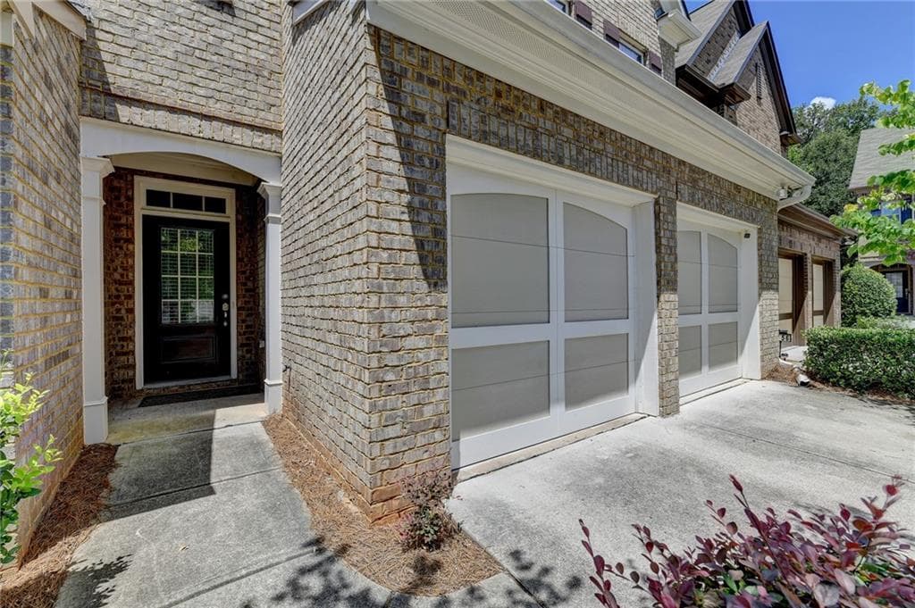 3 bedroom, 3 bathroom townhouse for rent at 2152 Greencrest Circle, Alpharetta, GA 30004 for $2,775 a month — photo 4