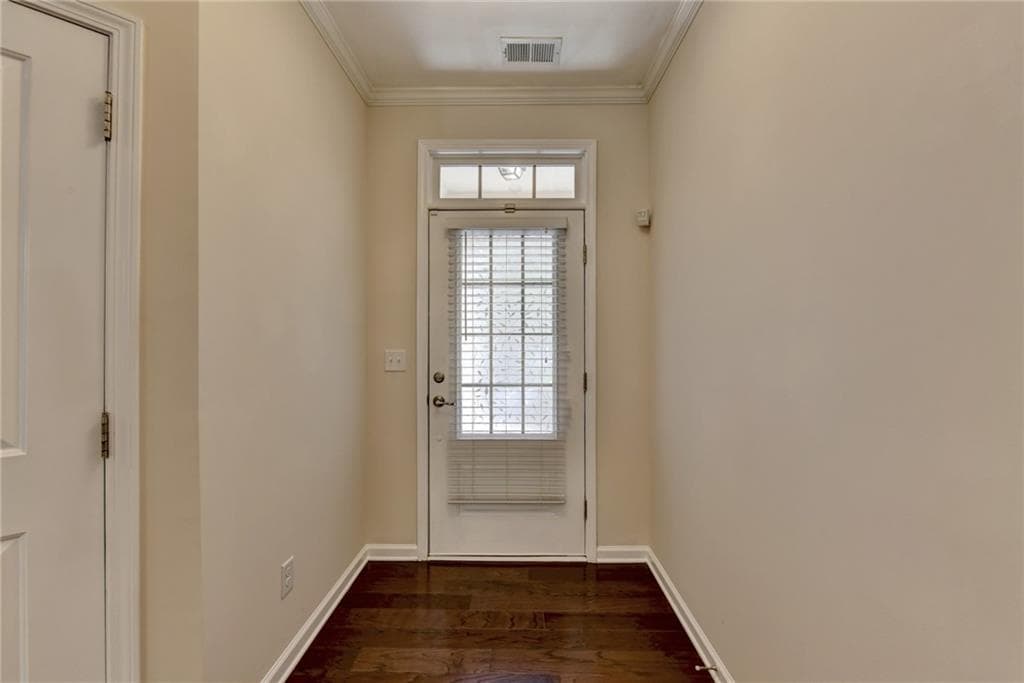 3 bedroom, 3 bathroom townhouse for rent at 2152 Greencrest Circle, Alpharetta, GA 30004 for $2,775 a month — photo 6