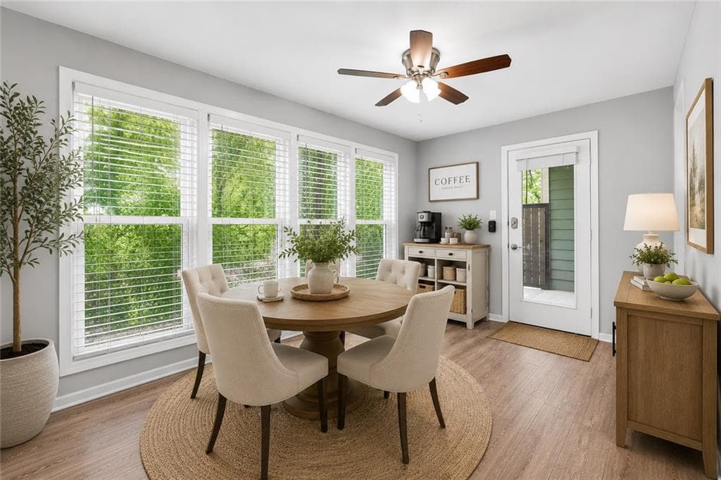 2 bedroom, 2 bathroom, 1,360 sq ft condominium for sale at 3019 Canyon Point Circle, Roswell, GA 30076 — photo 5