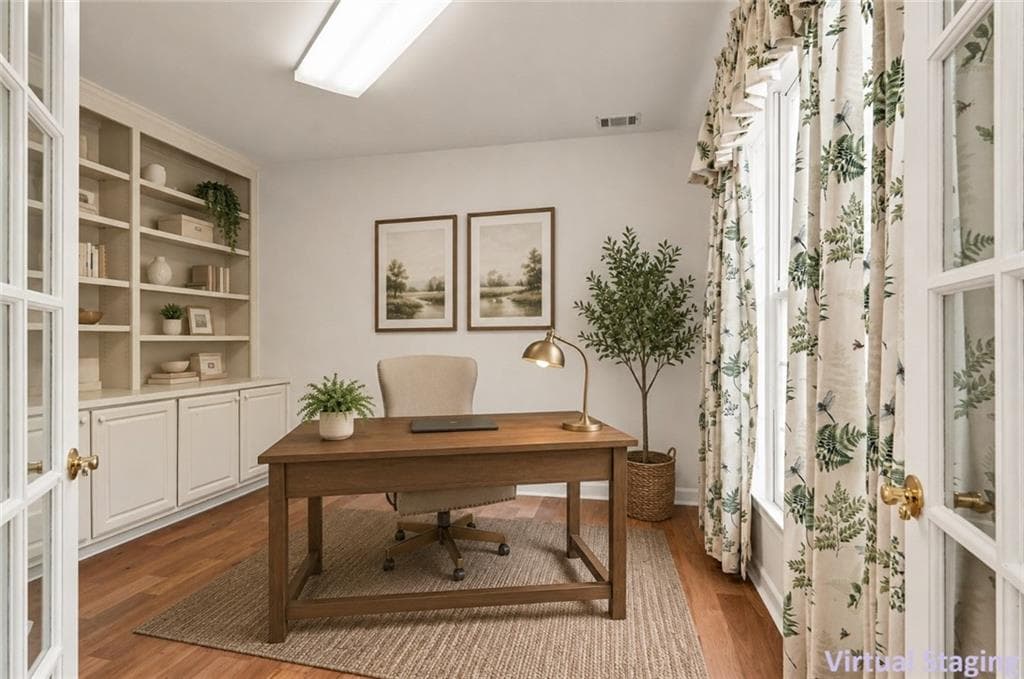 4 bedroom, 3 bathroom, 2,857 sq ft single family residence under contract at 315 Arbor Creek Trail, Roswell, GA 30076 — photo 5