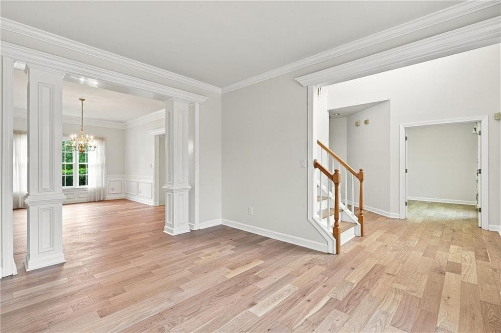 4 bedroom, 3 bathroom, 2,857 sq ft single family residence under contract at 315 Arbor Creek Trail, Roswell, GA 30076 — photo 10