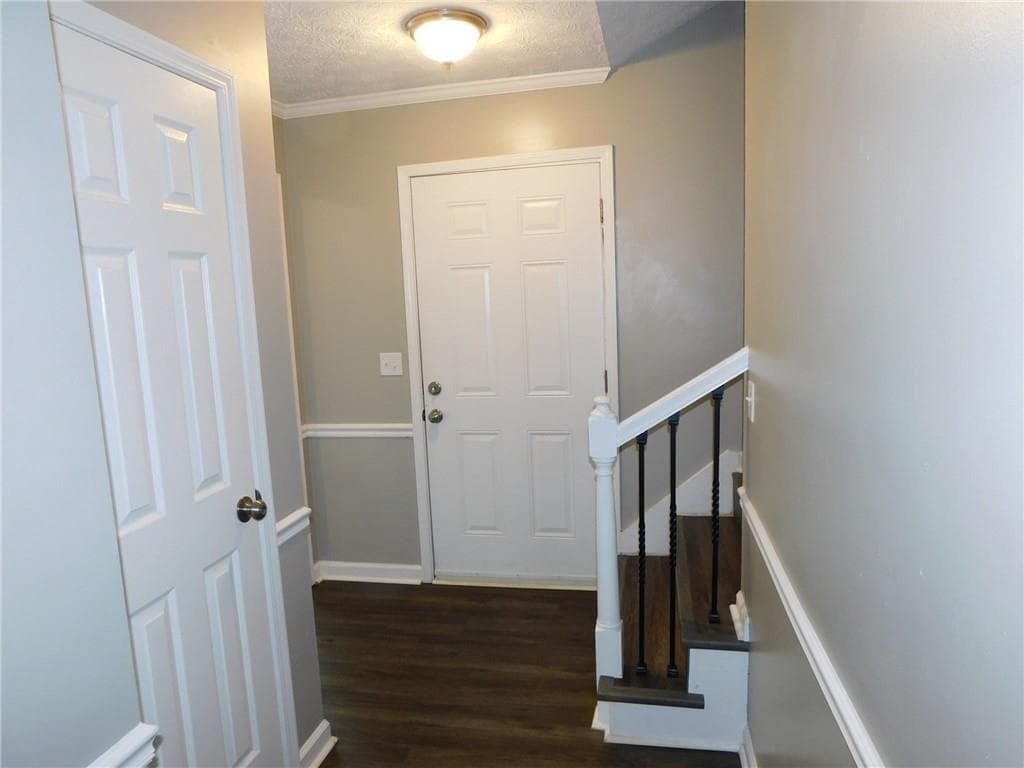 2 bedroom, 3 bathroom, 1,212 sq ft townhouse for rent at 2775 New South Drive, Marietta, GA 30066 for $1,795 a month — photo 2