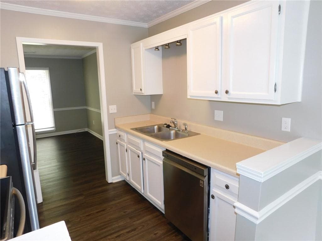2 bedroom, 3 bathroom, 1,212 sq ft townhouse for rent at 2775 New South Drive, Marietta, GA 30066 for $1,795 a month — photo 5