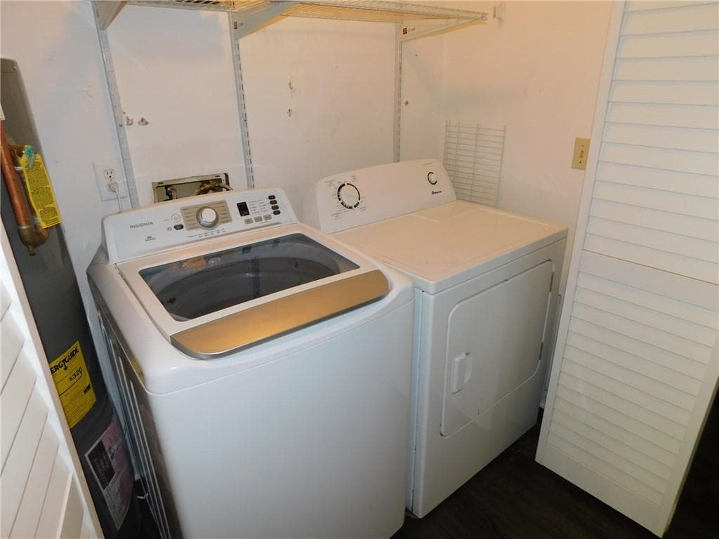 2 bedroom, 3 bathroom, 1,212 sq ft townhouse for rent at 2775 New South Drive, Marietta, GA 30066 for $1,795 a month — photo 9