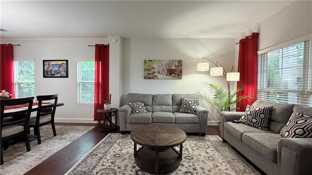 5 bedroom, 3 bathroom, 3,439 sq ft single family residence for rent at 1810 Kingsbridge Court, Suwanee, GA 30024 for $2,950 a month — photo 3