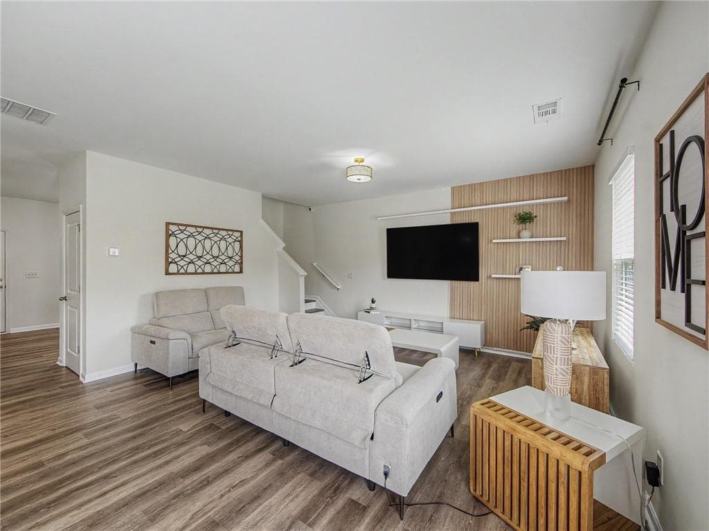 4 bedroom, 3 bathroom, 2,132 sq ft single family residence for sale at 409 Matera Drive, Cartersville, GA 30120 — photo 8