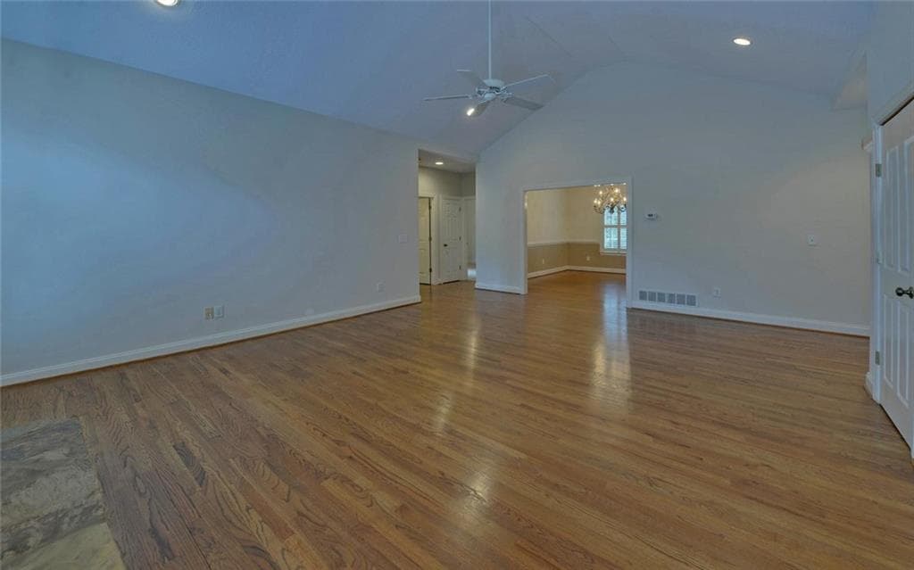 3 bedroom, 4 bathroom, 4,324 sq ft single family residence under contract at 4151 Summit Chse, Gainesville, GA 30506 — photo 6