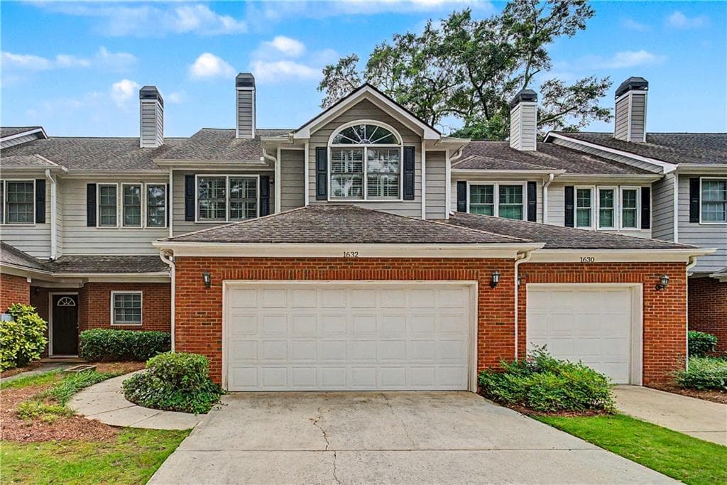 3 bedroom, 3 bathroom, 1,836 sq ft townhouse sold at 1632 Ivy Spring Drive, Smyrna, GA 30080