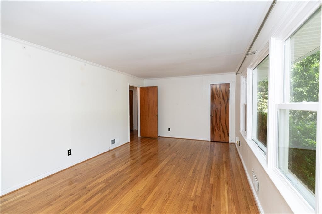 4 bedroom, 2 bathroom, 1,011 sq ft single family residence for sale at 798 Larry Lane, Decatur, GA 30033 — photo 6