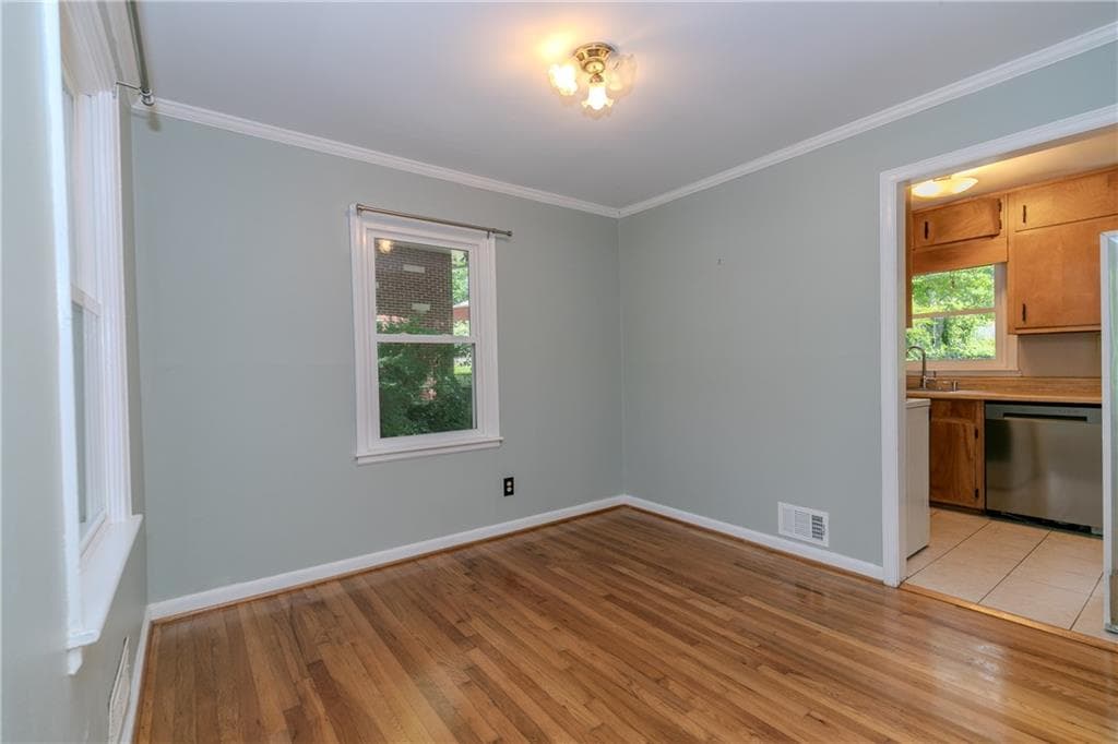 4 bedroom, 2 bathroom, 1,011 sq ft single family residence for sale at 798 Larry Lane, Decatur, GA 30033 — photo 9