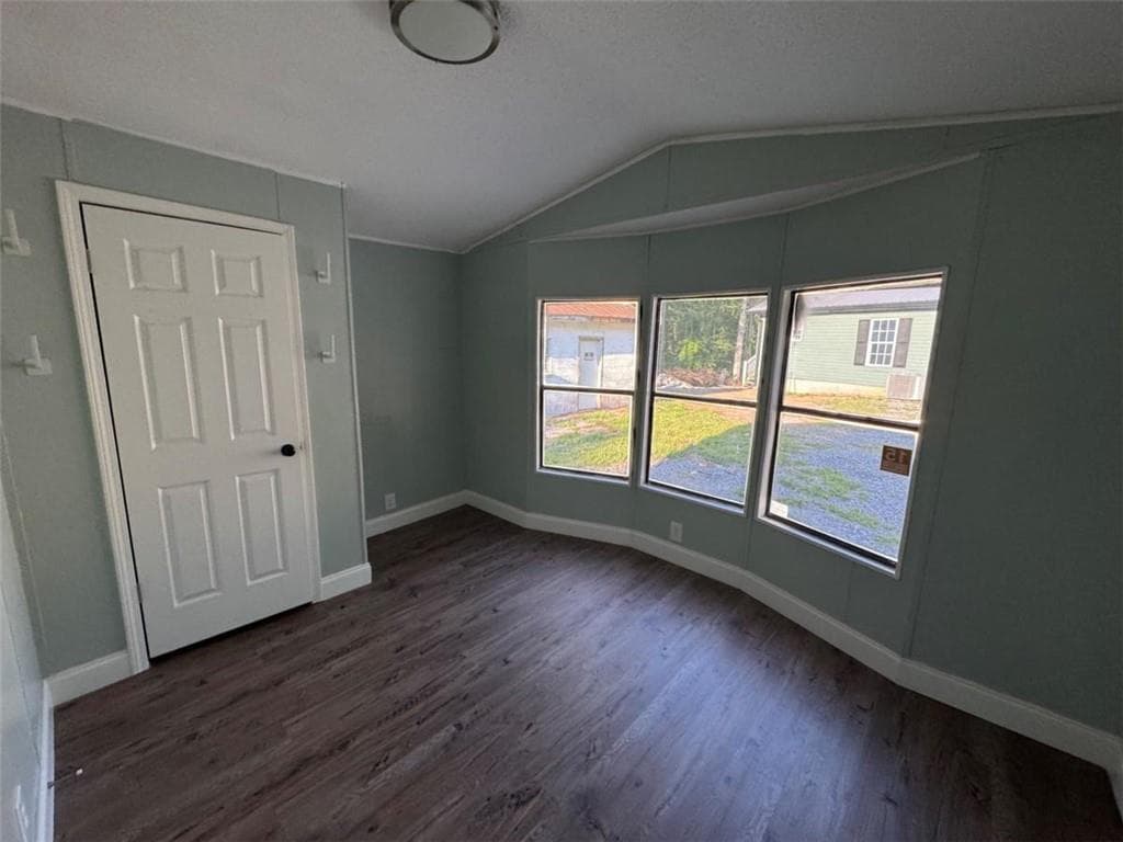2 bedroom, 2 bathroom, 1,008 sq ft single family residence for sale at 2637 Old Grade Road, Dalton, GA 30721 — photo 2