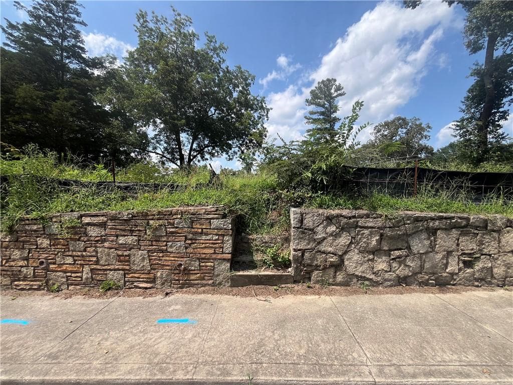 single family residence for sale at 464 Chappell Road, Atlanta, GA 30318 — photo 10