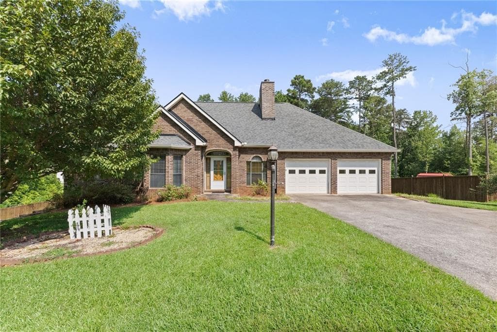 3 bedroom, 4 bathroom, 3,680 sq ft single family residence for sale at 2785 Pilgrim Mill Road, Cumming, GA 30041 — photo 1 of 60