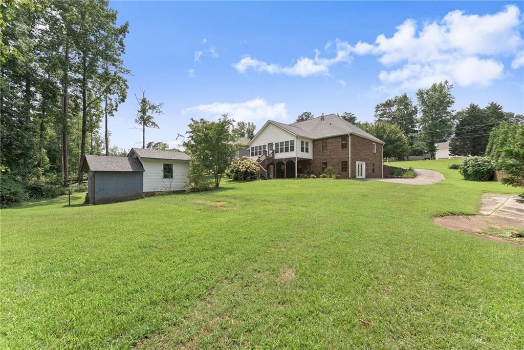 3 bedroom, 4 bathroom, 3,680 sq ft single family residence for sale at 2785 Pilgrim Mill Road, Cumming, GA 30041 — photo 3