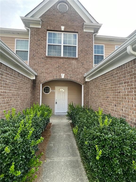 3 bedroom, 3 bathroom, 1,836 sq ft townhouse for rent at 282 Village Drive, Loganville, GA 30052 for $2,100 a month — photo 2