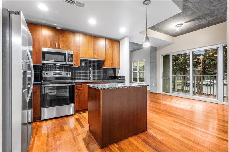 2 bedroom, 2 bathroom, 1,060 sq ft condominium for rent at 250 Pharr Road 308, Atlanta, GA 30305 for $3,200 a month — photo 1 of 35