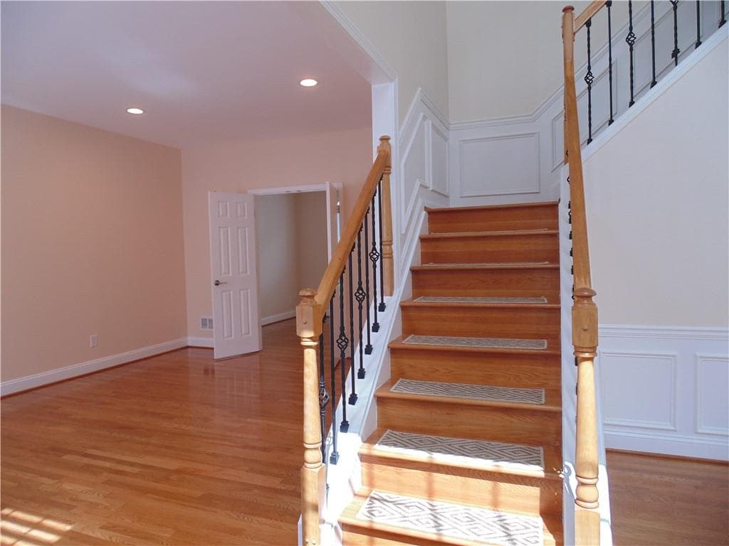 4 bedroom, 3 bathroom, 2,788 sq ft single family residence for rent at 3895 Deauville Way, Cumming, GA 30041 for $3,250 a month — photo 3